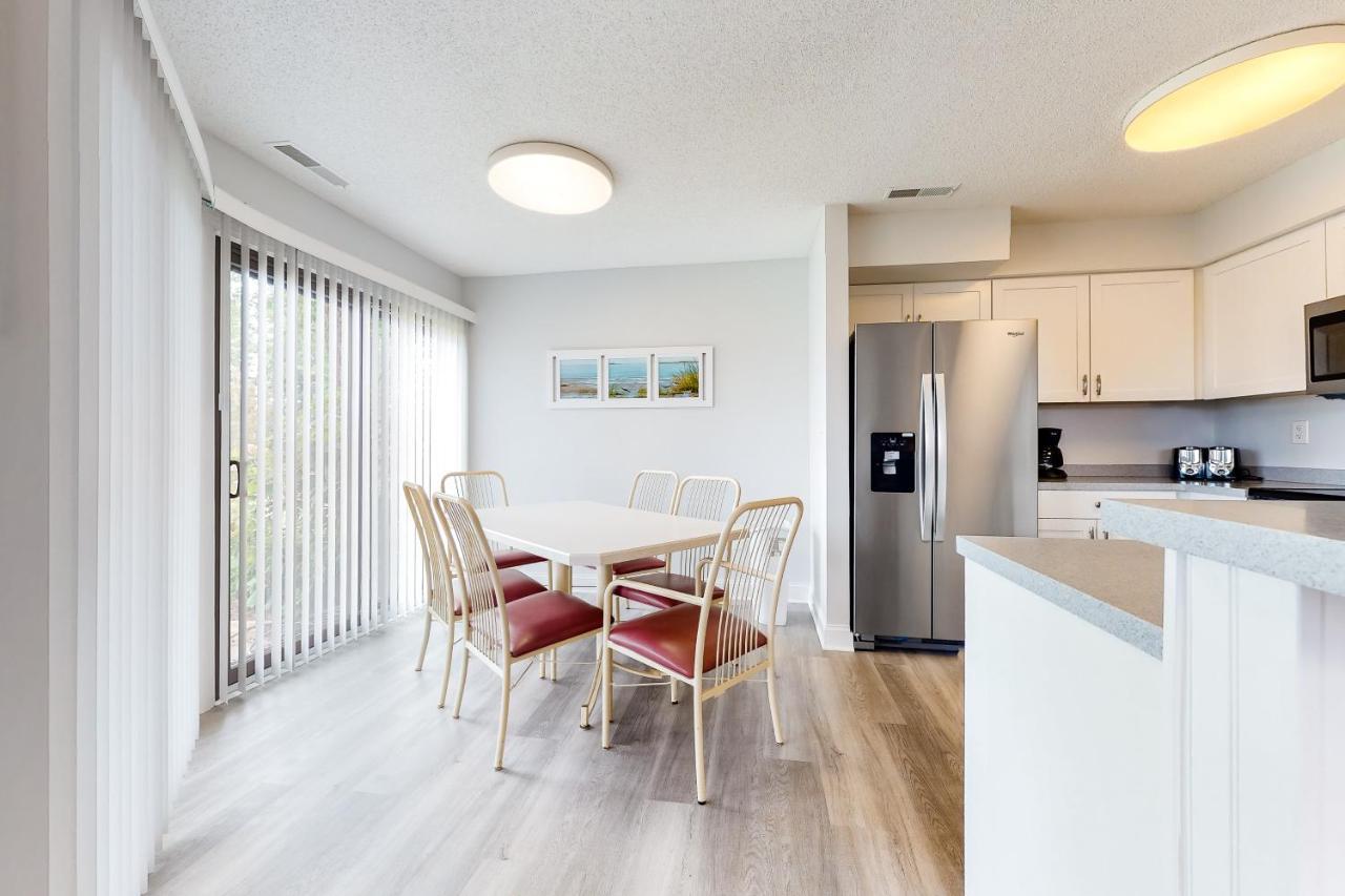 East Of The Sun --- 40026 E Sun Dr Unit 611 Apartment เฟนนิกไอแลนด์ ภายนอก รูปภาพ
